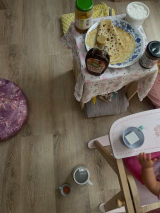 Dnesni nedelni vdecnost z jednoduchosti 🫶🏻 Slibila jsem vic random nenastajlovanejch real fotek z umastenyho fotaku 😅,...