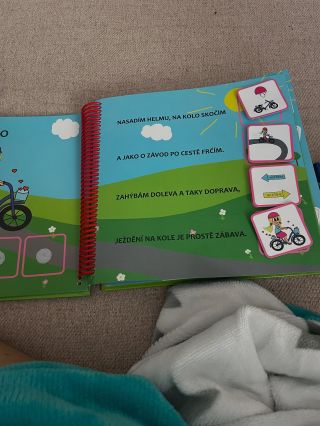 Nase dalsi obycejna nedele, tentokrat u nasich 🫶🏻 1) Ranni cteni a vedomej cas s 👧🏼 2) S tatkou nakoupit do Alberta a...